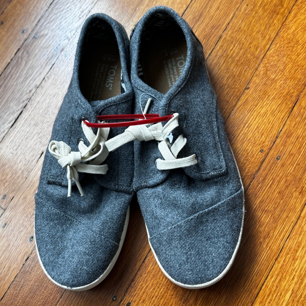Toms Movember shoes